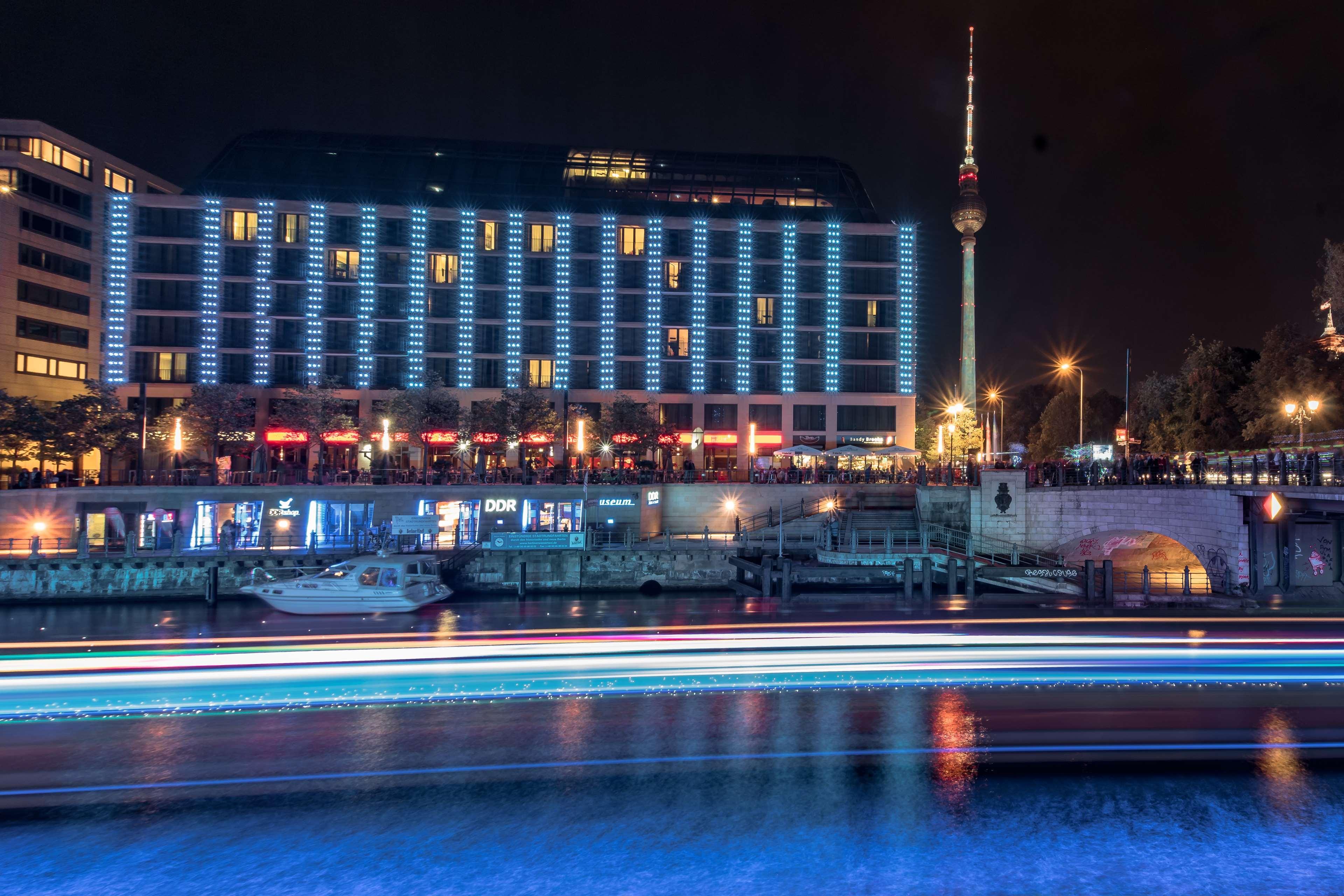 Radisson Blu Hotel, Hotel