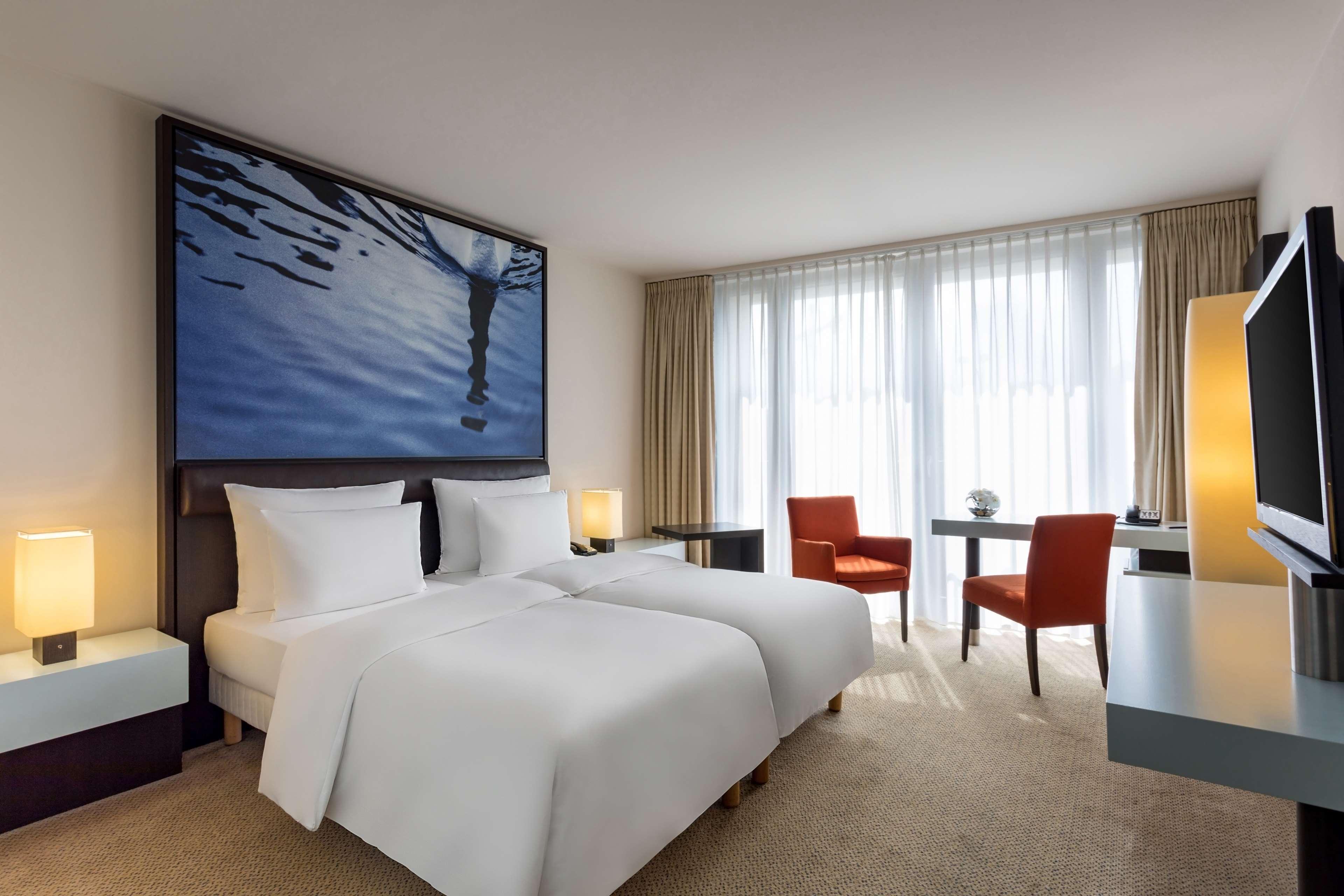 Radisson Blu Hotel, Hotel