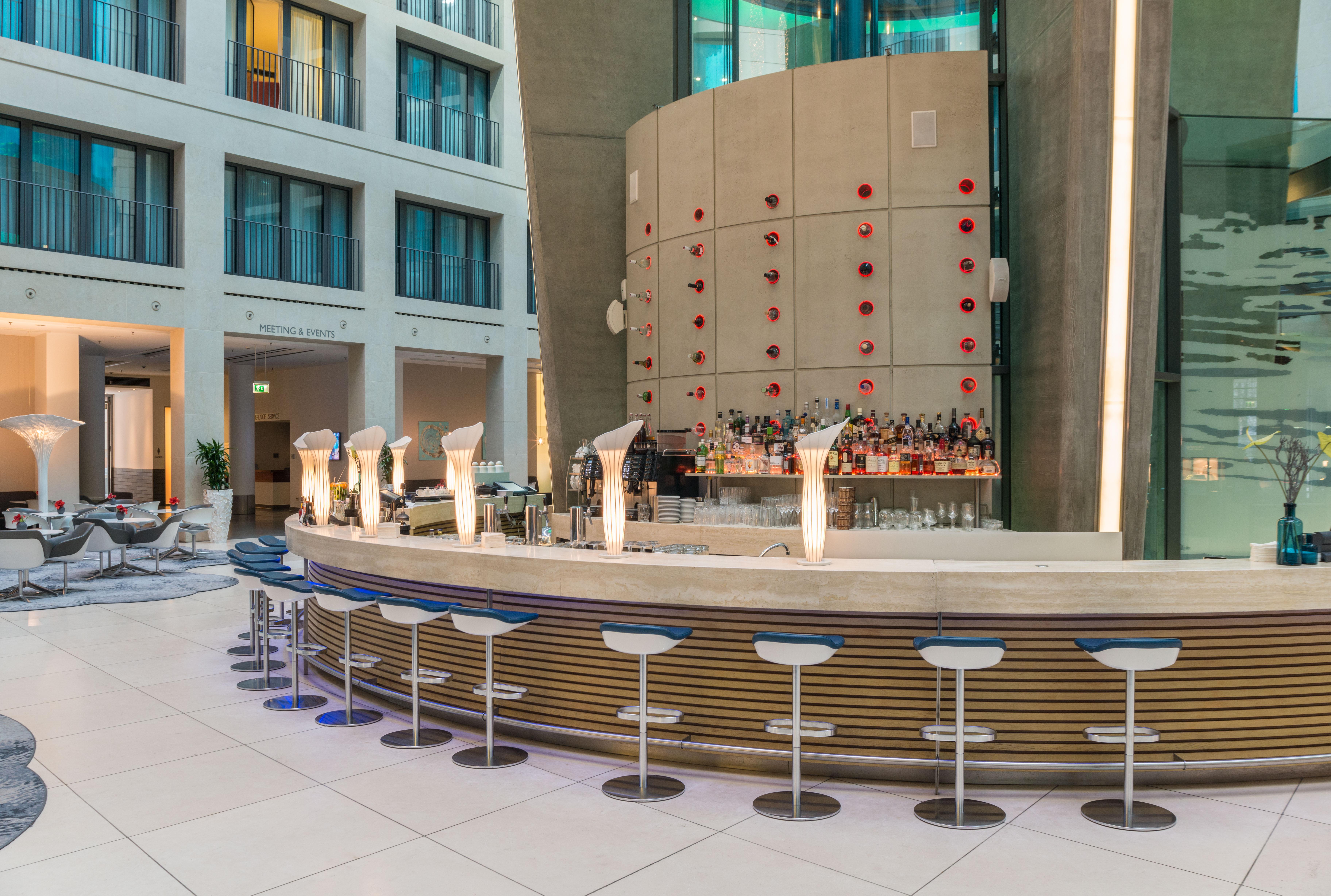 Radisson Blu Hotel, Hotel