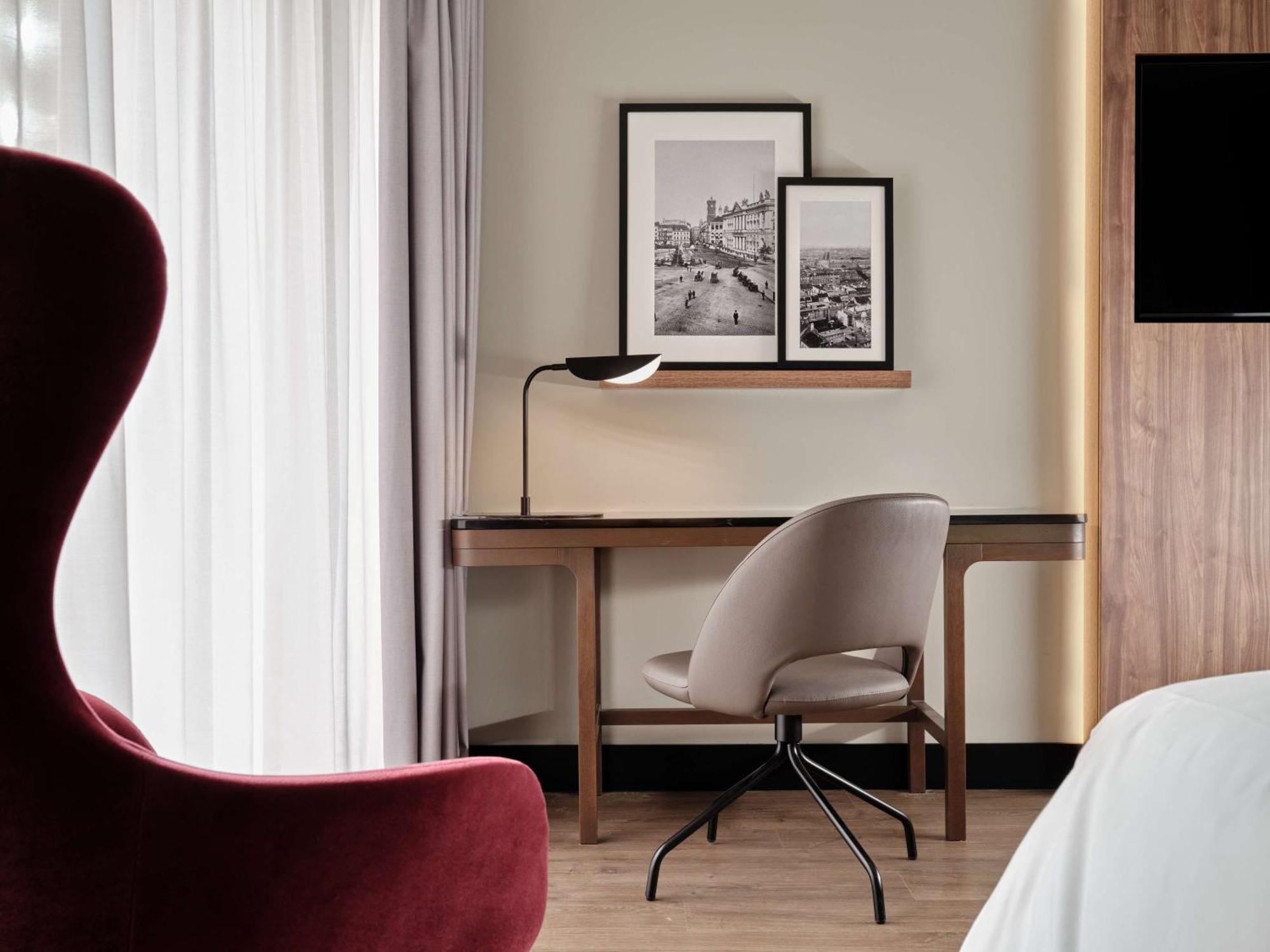 Radisson Blu Hotel, Hotel
