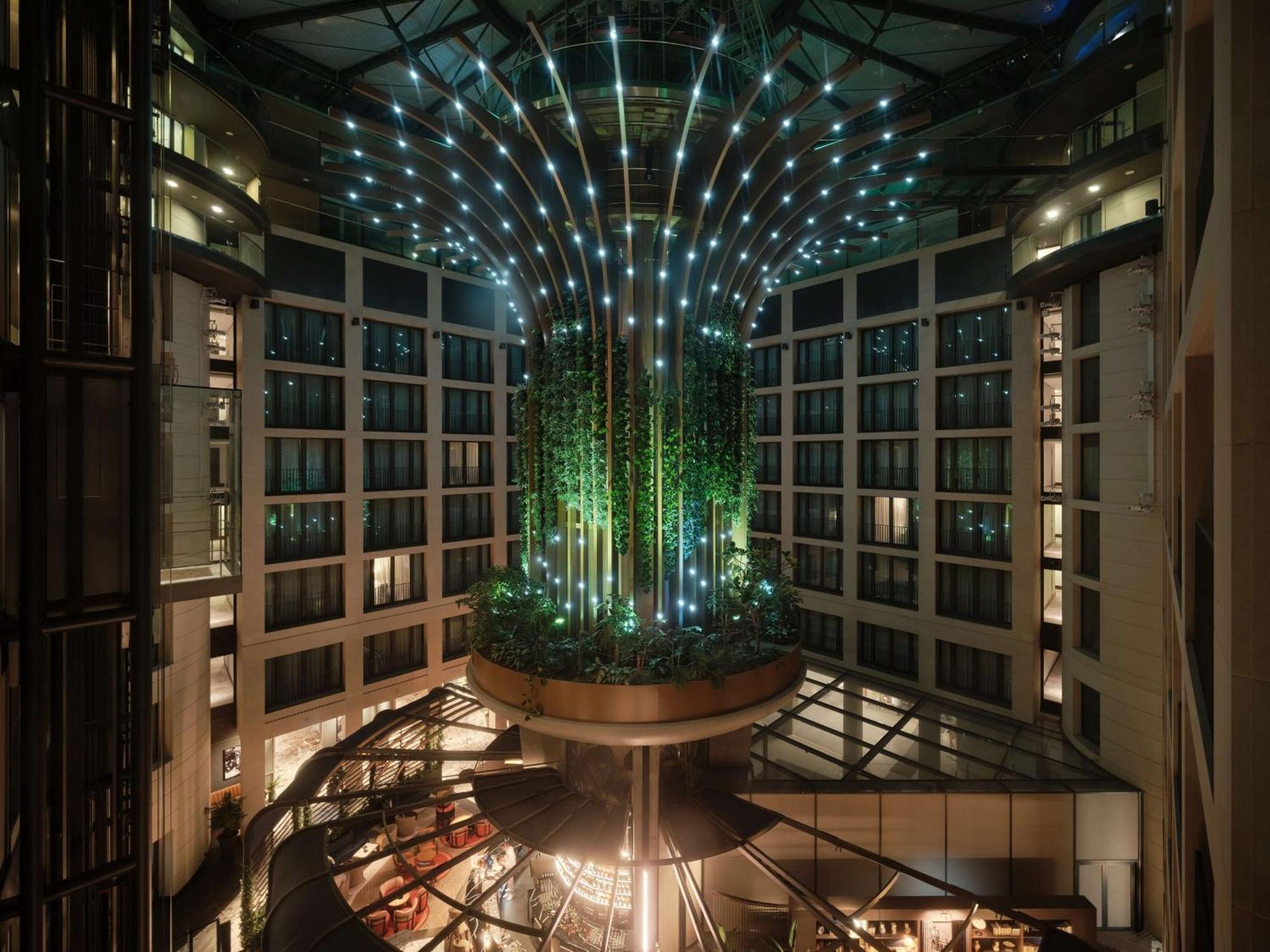 Hotel Radisson Blu Hotel, 5*