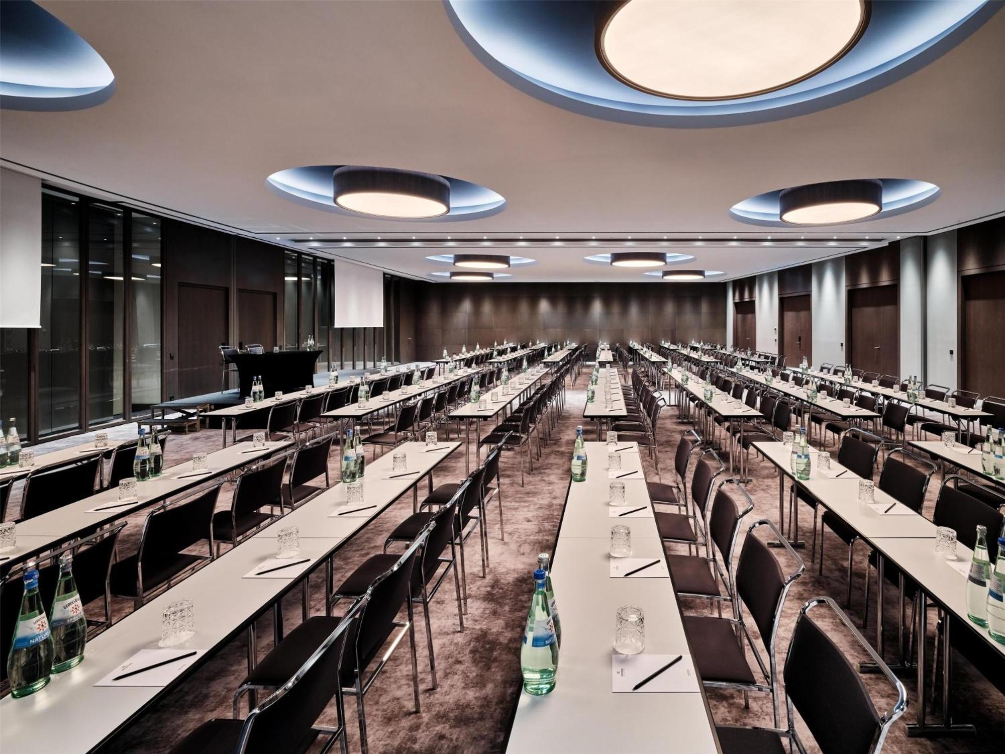 Radisson Blu Hotel, 5* Berlin